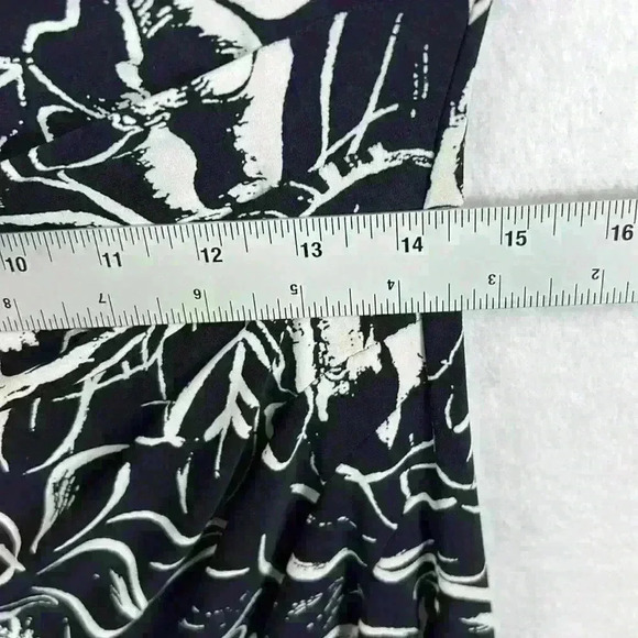 American Living Sheath Dress Women’s 8 Black & White Floral Ruched Lined - Picture 8 of 8